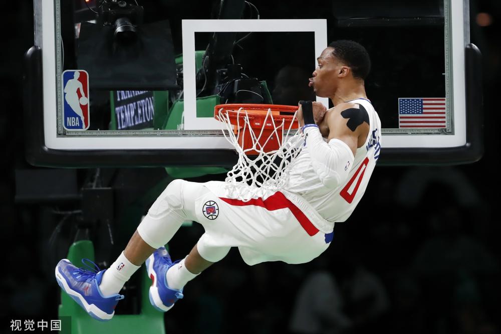 他的职业发 他的职业发