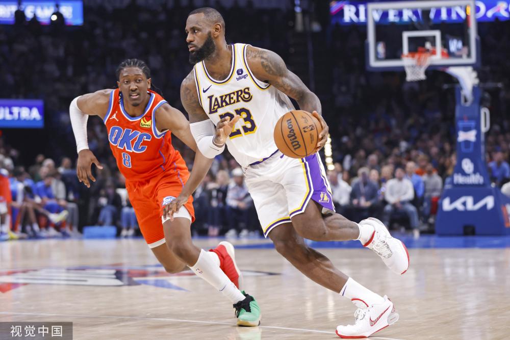 裤袜：我因范德萨成为曼联球迷，没去曼联因为他们签了德赫亚.